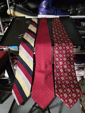 All Silk! Omega, Roundtree York, Lazarys Men's 3 Tie Set in Red, Navy, Gold SILK